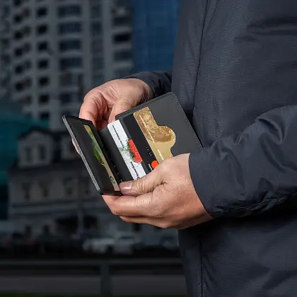 11 - Гаманець M-Tac Slim Elite. Чорний