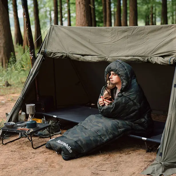 8 - Спальний мішок з капюшоном Naturehike M320 CNK2350WS023, зелений камуфляж, правий