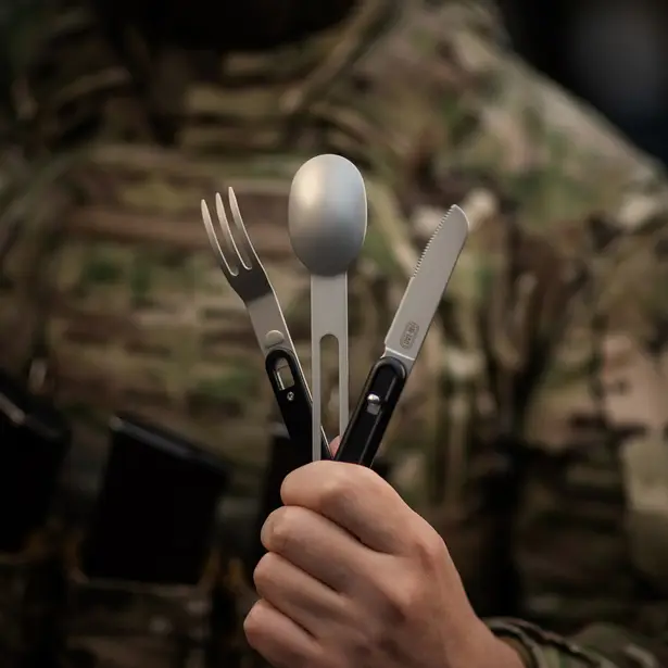 7 - Набір столових приборів M-Tac роз'ємний (ложка+виделка+ніж). Чорний