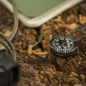 2 - Компас Helikon Button Compass Large. Черный