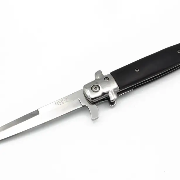 1 - Ніж складний Browning A827. Чорний