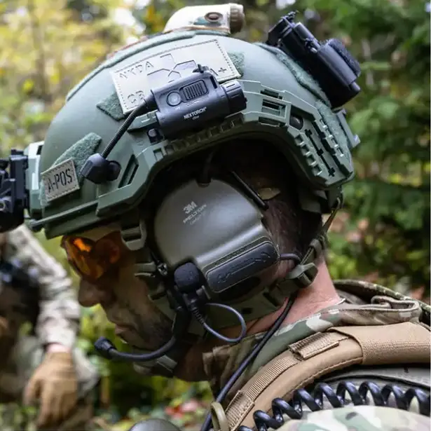 8 - Ліхтар тактичний для шолома M-Tac Nextorch. Чорний