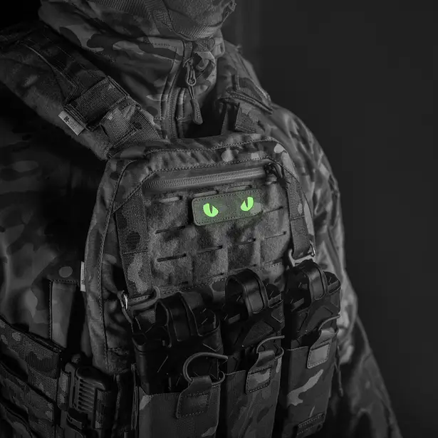 9 - Шеврон-нашивка M-Tac Cat Eyes Laser Cut. Мультикам з білими очима