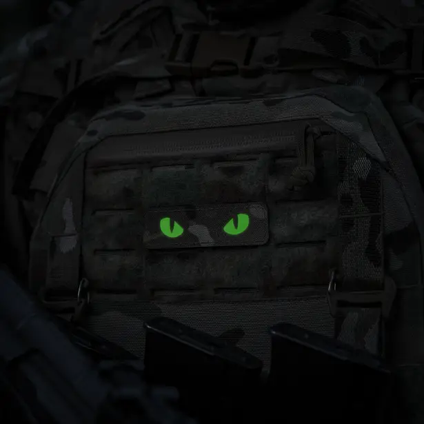 10 - Шеврон-нашивка M-Tac Cat Eyes Laser Cut. Мультикам з зеленими очима