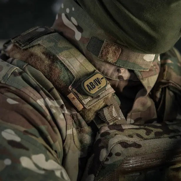 10 - Патч з кріпленням MOLLE M-Tac PVC група крові AB (IV)-. Олива