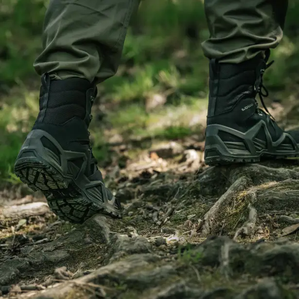 12 - Тактичні берці Lowa Zephyr HI MK2 Gore-Tex® MID TF. Чорний