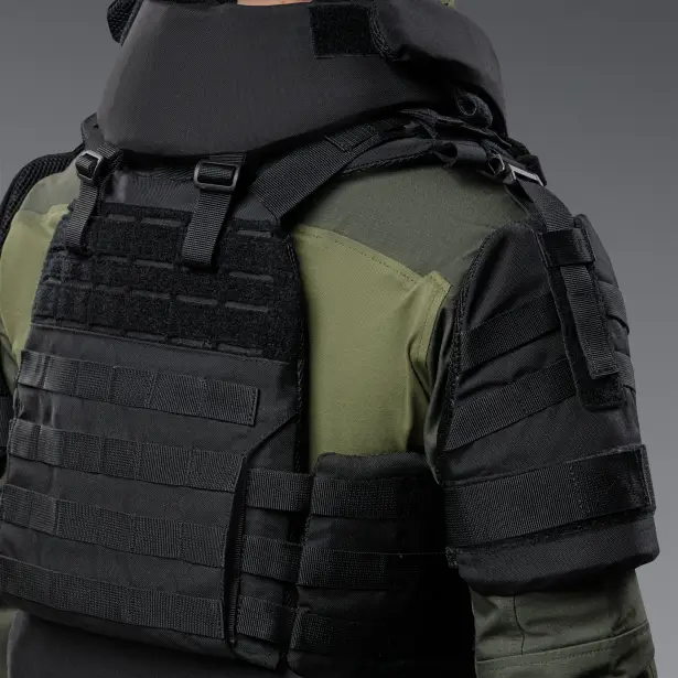 7 - Балістичний захист плечей 2-го класу захисту. CORDURA 1000D. Чорний