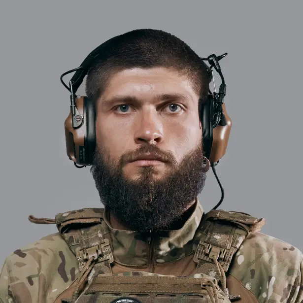 4 - Активні тактичні навушники з мікрофоном Earmor M32 Plus MOD3 Helmet Version Койот
