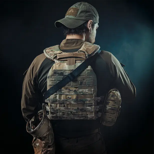 4 - Плитоноска TUR PRO Скелетон, 3 підсумки для AK/AR з системою швидкого скидання. Molle. Колір Мультикам.