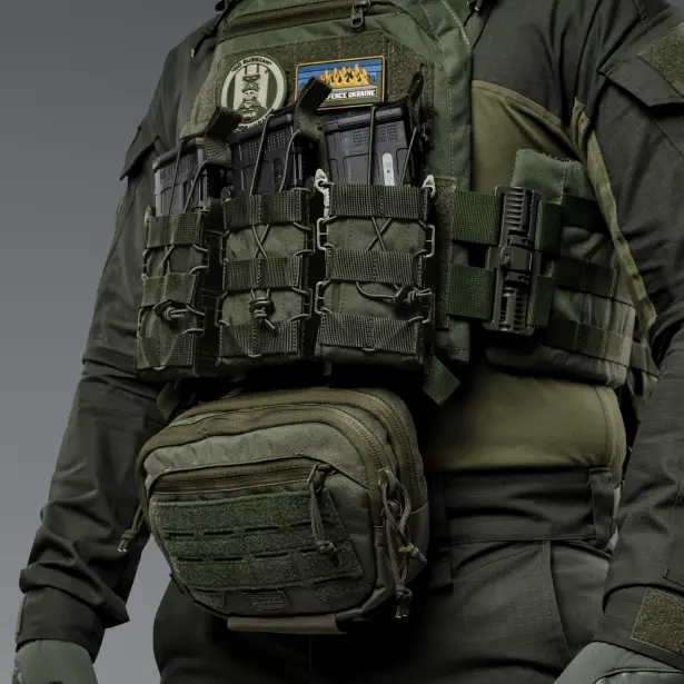 3 - Одинарний пластиковий підсумок під магазини AK\AR. Cordura 1000D. Molle. Олива