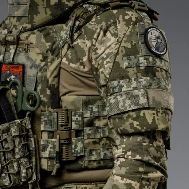 4 - Балістичний захист плечей 2-го класу захисту. CORDURA 1000D. Піксель