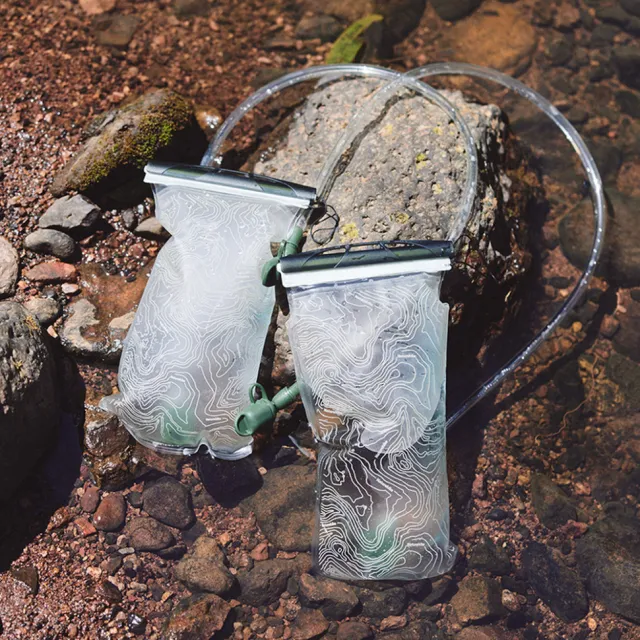 4 - Питна система (гідратор) 2 л Naturehike CNK2450CF011. Білий
