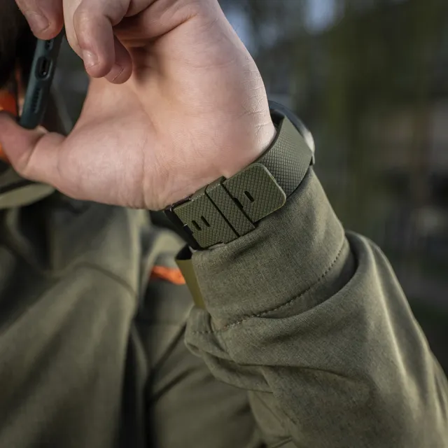 8 - Тактические часы мультифункциональные M-Tac. Олива