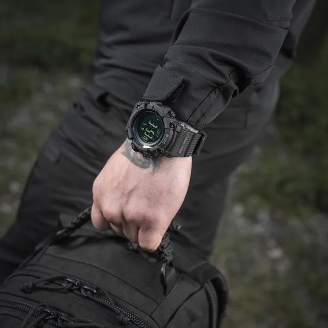9 - Тактические часы M-Tac Adventure Black