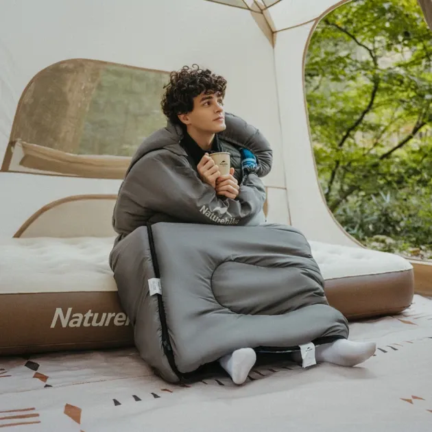 4 - Спальний мішок з капюшоном Naturehike Clear Sky CNK2450WS042. Сірий