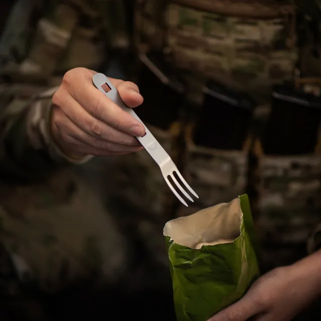 12 - Набір столових приборів M-Tac роз'ємний (ложка+виделка+ніж). Чорний