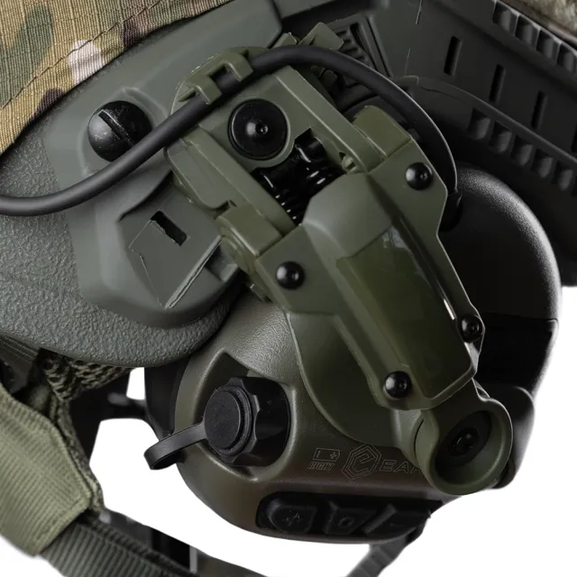 6 - Балістичний бронешолом FAST SPECPROM в кавері з навушниками Earmor M32 (X). Олива