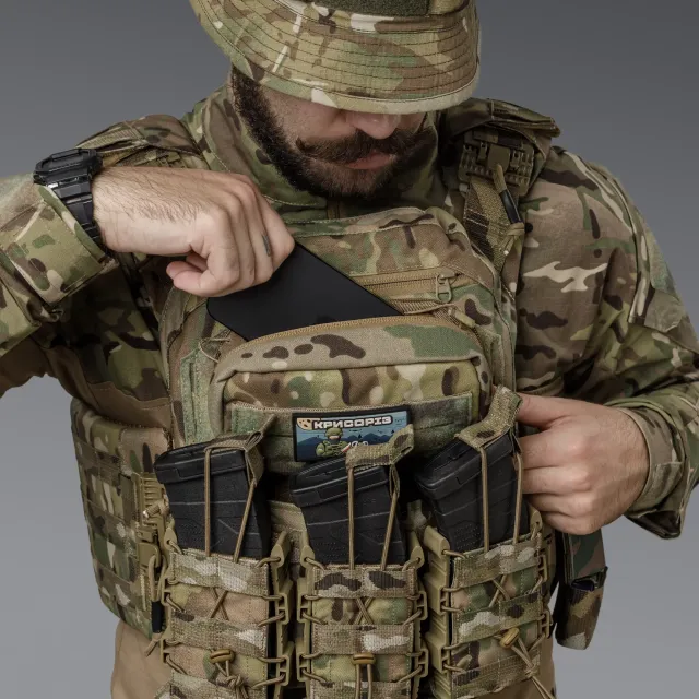 5 - Одинарний пластиковий підсумок під магазини AK\AR. Cordura 1000D. Molle. Мультикам